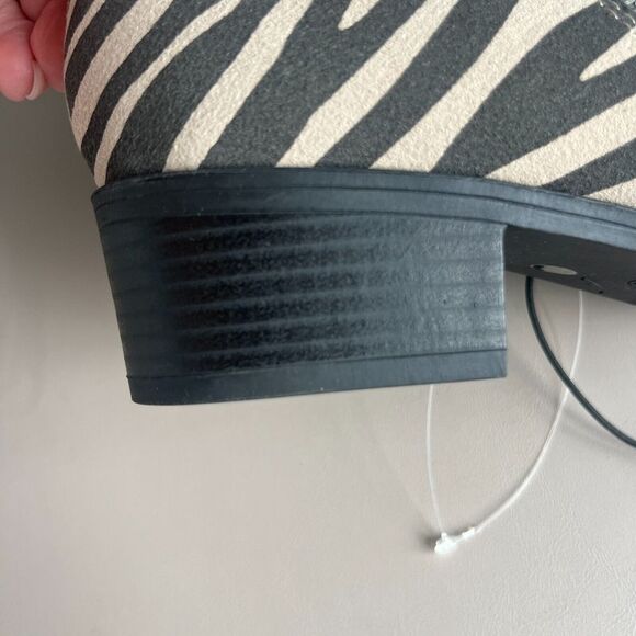 WORTHINGTON BROOKDALE ZEBRA ANKLE BOOT MEMORY FOAM size 9 ANIMAL PRINT NWT - Picture 7 of 11